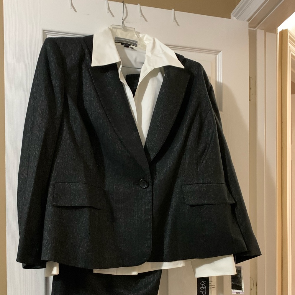 Pants Suit